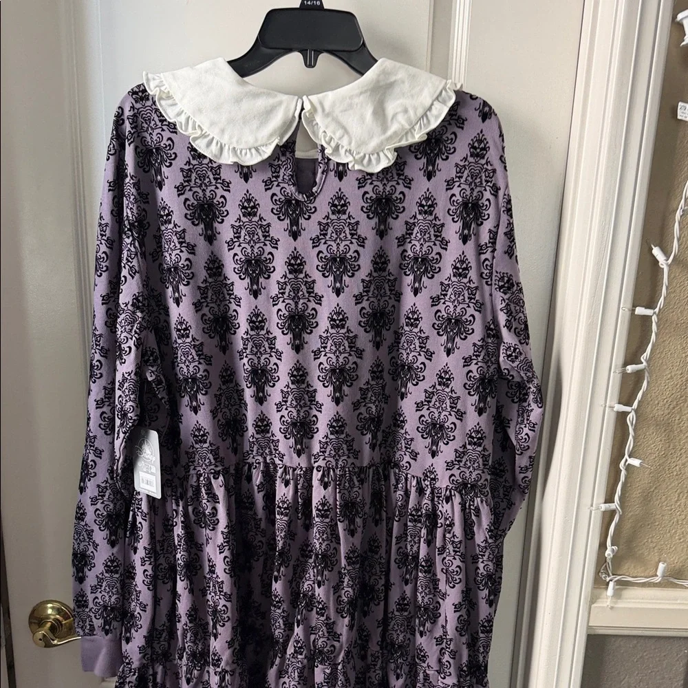 Disney’s Haunted Mansion women’s dress - Picture 4 of 5